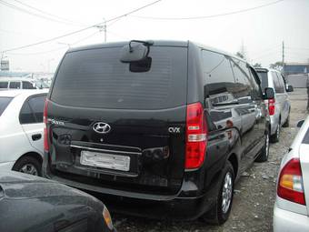 2009 Hyundai Grand Starex Pictures