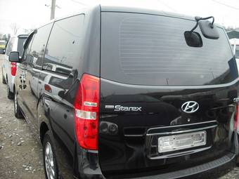 2009 Hyundai Grand Starex Pictures