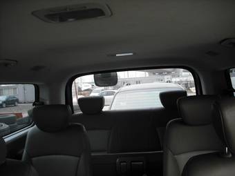2009 Hyundai Grand Starex Images