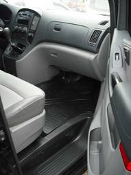 2009 Hyundai Grand Starex Pictures