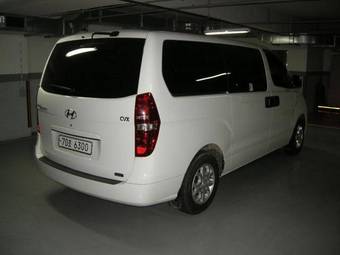 2009 Hyundai Grand Starex Photos