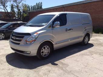 2009 Hyundai Grand Starex Photos
