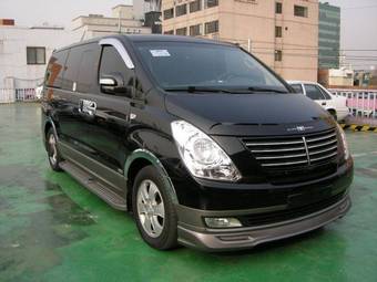 2009 Hyundai Grand Starex Photos