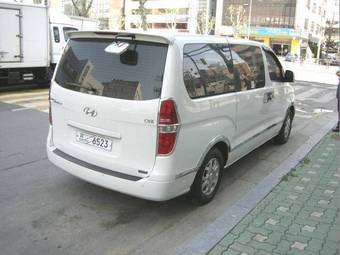 2009 Hyundai Grand Starex Photos