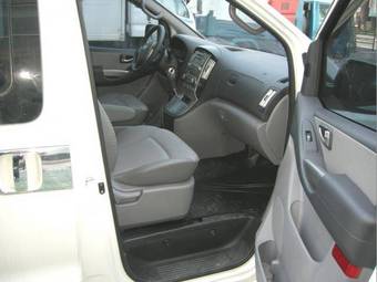 2009 Hyundai Grand Starex Wallpapers