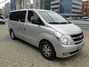 2009 Hyundai Grand Starex Pics