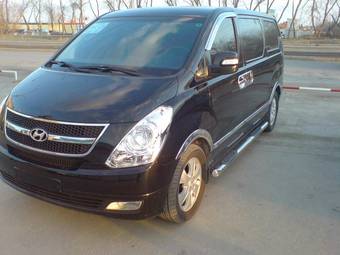 2009 Hyundai Grand Starex Photos