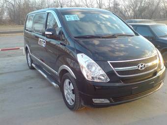 2009 Hyundai Grand Starex Pictures