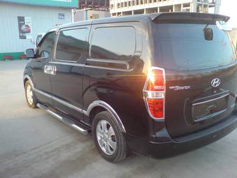 2009 Hyundai Grand Starex Photos