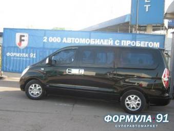 2009 Hyundai Grand Starex Photos