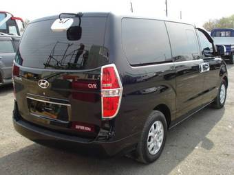 2009 Hyundai Grand Starex Pictures