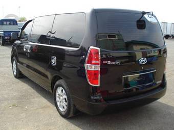 2009 Hyundai Grand Starex Photos