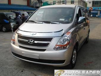 2009 Hyundai Grand Starex Photos