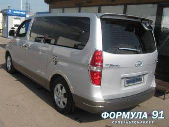 2009 Hyundai Grand Starex Pictures