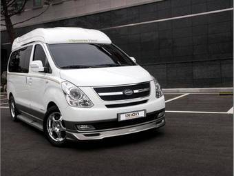 2009 Hyundai Grand Starex Photos