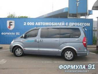 2009 Hyundai Grand Starex Photos