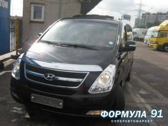 2009 Hyundai Grand Starex Pictures