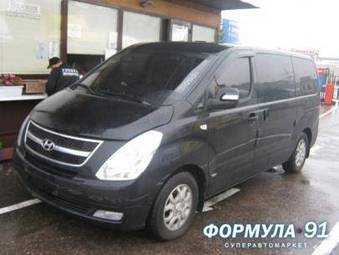 2009 Hyundai Grand Starex Photos