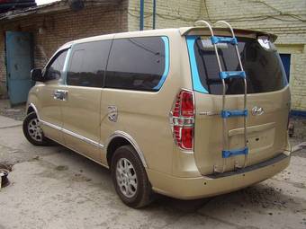 2009 Hyundai Grand Starex Photos