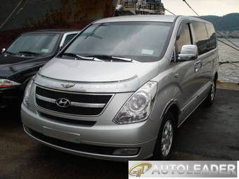 2009 Hyundai Grand Starex Pictures