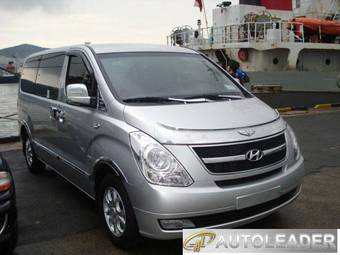 2009 Hyundai Grand Starex Pictures