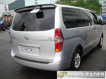 2009 Hyundai Grand Starex Photos