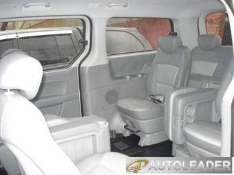 2009 Hyundai Grand Starex Pictures
