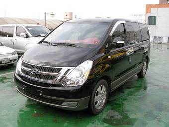 2010 Hyundai Grand Starex Photos