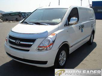 2010 Hyundai Grand Starex Pictures