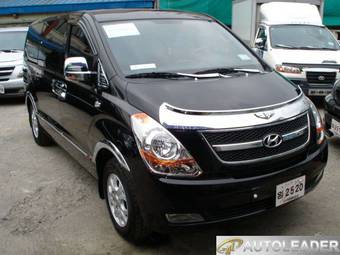 2010 Hyundai Grand Starex Photos