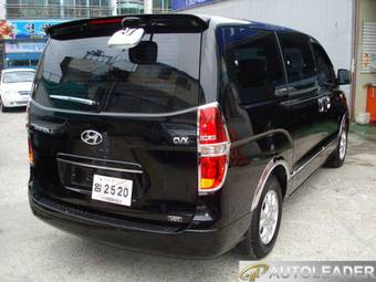 2010 Hyundai Grand Starex Pictures