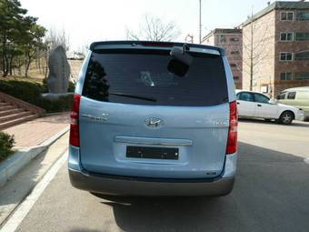 2010 Hyundai Grand Starex Photos