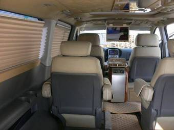2010 Hyundai Grand Starex Photos