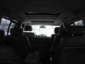 2010 Hyundai Grand Starex Pictures