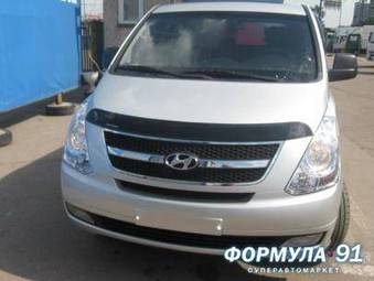 2010 Hyundai Grand Starex Photos