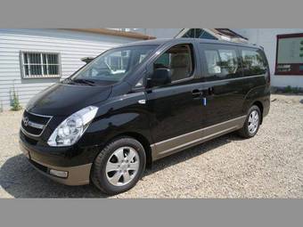 2010 Hyundai Grand Starex Photos