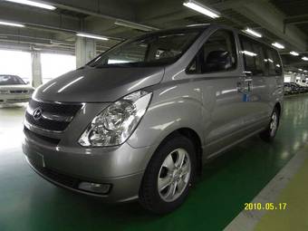 2010 Hyundai Grand Starex Pictures