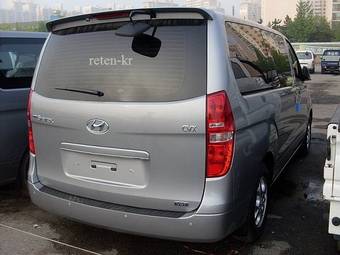 2010 Hyundai Grand Starex Photos
