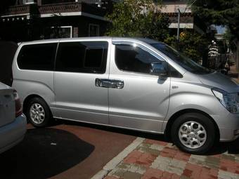 2010 Hyundai Grand Starex Wallpapers