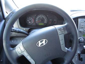 2010 Hyundai Grand Starex Wallpapers