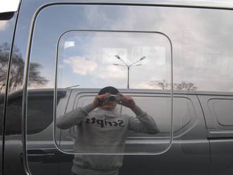 2010 Hyundai Grand Starex Images