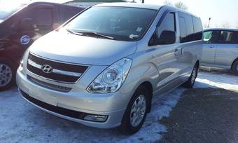 2010 Hyundai Grand Starex Photos