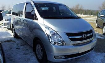 2010 Hyundai Grand Starex Photos
