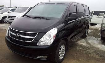 2010 Hyundai Grand Starex Photos