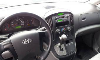 2010 Hyundai Grand Starex Wallpapers