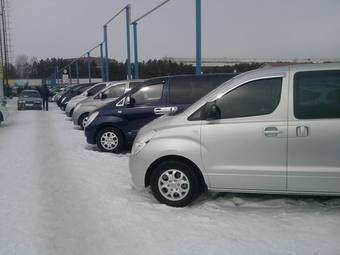 2010 Hyundai Grand Starex Photos