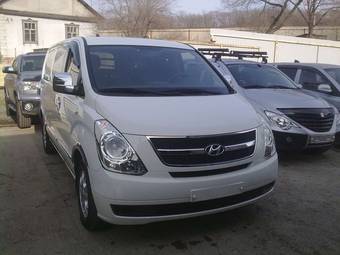 2010 Hyundai Grand Starex Photos