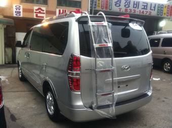 2010 Hyundai Grand Starex Wallpapers