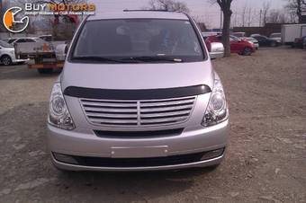 2010 Hyundai Grand Starex Pictures