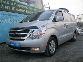 2010 Hyundai Grand Starex Photos